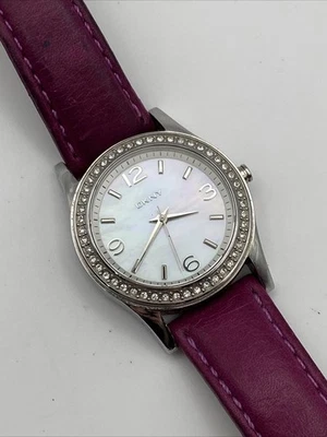 Reloj analógico de cuarzo de acero inoxidable sólido para mujer DKNY NY-8410 batería nueva Foto 1 de 4