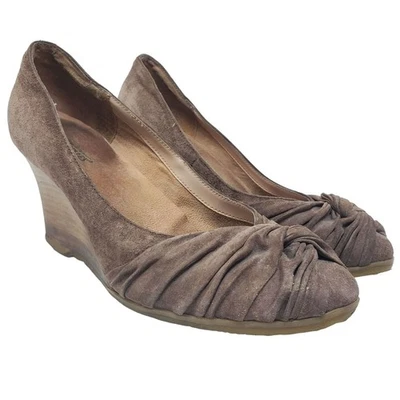 Zapatos de tacón de cuña Seychelles marrón gamuza talla 9 acanalados Anthropologie Foto 1 de 4