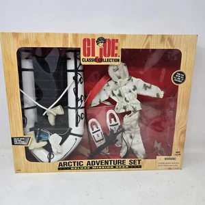 G.I. Joe Arctic Adventure Set Deluxe Mission Gear Classic Collection Hasbro 1998 - Imagen 1 de 13