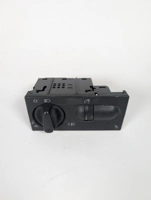 1999-2002 Volkswagen Cabrio Headlight Switch Control Knobs, 1EM 941 531 OEM - Image 1 of 4