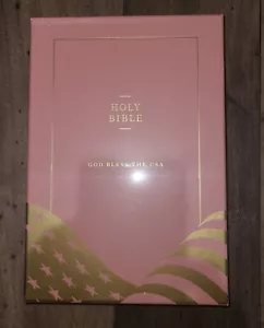 God Bless The USA Bible Pink & Gold Special Edition Lee Greenwood Trump MAGA - Picture 1 of 9