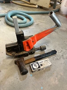 PowerNail Model 45 Hardwood Flooring Nailer with Mallet and Nails - Picture 1 of 4