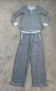 Nautica Womens 2 Piece Fleece Pajamas Sz M Sleepwear Gray White Velour Soft NWT - Picture 1 of 20