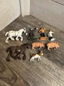 Menge 8 Britains Ltd Farmyard Farm Hände Wagen Pferde Schweine Ziege Vogelscheuche - Bild 1 von 12