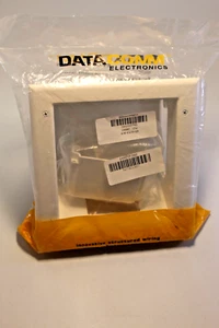 DataComm Electronics Recessed Media Box II White Duplex Receptacles - Picture 1 of 4