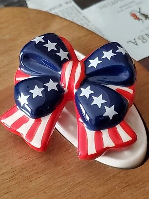 Arco Patriótico Nora Fleming Mini A192 4 de Julio Día de la Independencia rojo blanco azul Foto 1 de 4