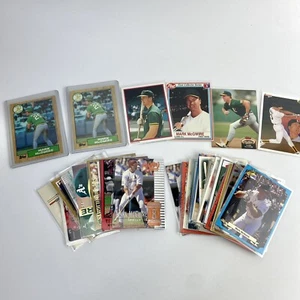 Lot of 39 Mark McGwire Cards - 87 Topps 80s 90s A's Cardinals - BIG MAC - Bild 1 von 10