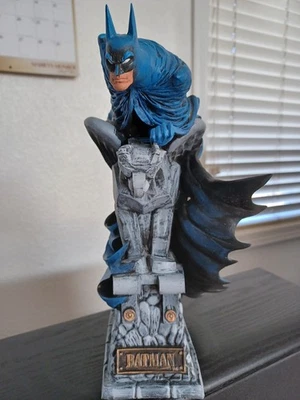 DC Comics~Bowen~Graphitti~Batman On Gargoyle #3256 (5555)~Full Size~Paint Issues - Image 1 of 4