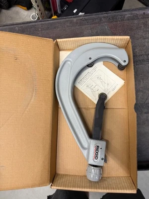 VINTAGE RIDGID No. 156  4 to 6-5/8 QUICK ADJUST PIPE TUBING CUTTER 31662 NEW NOS - Image 1 of 4