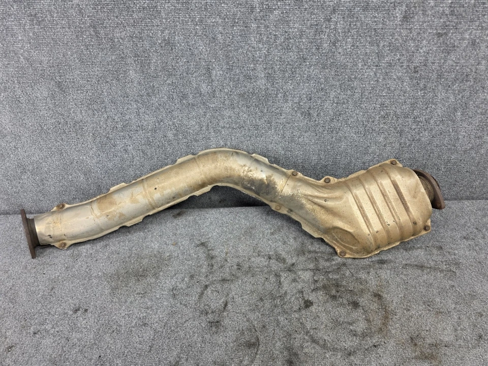 LEXUS 1992-1997 SC300 OEM ESCAPE TUBO MEDIO SILENCIADOR RESONADOR CONVERTIDOR 93 K MILLAS Foto 1 de 4