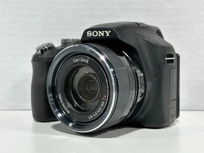 Sony Cyber-Shot DSC-HX100V 16.2 MP 30x Optical Zoom Digital Bridge Camera - Image 1 of 4