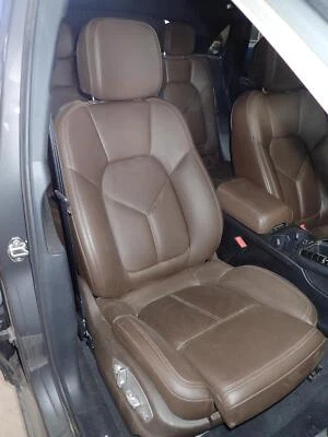 15 16 MACAN Asiento de pasajero delantero derecho, cuero, asiento cómodo, VER OPCIONES Foto 1 de 4