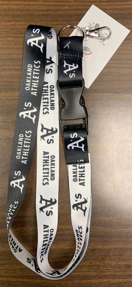 OAKLAND ATHLETICS BLACK AND WHITE LANYARD DETACHABLE BUCKLE NEW WINCRAFT 👀 - Image 1 of 1