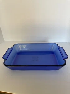 Vintage 2 qt Blue Casserole Dish Approx 11 x 7 x 2” - Picture 1 of 2