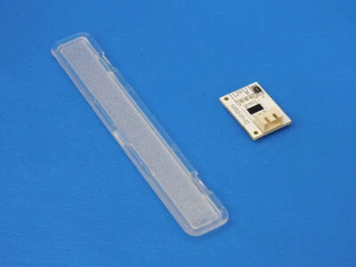 Luz LED debajo de la puerta para refrigerador Samsung RF22KREDBSG DA41-00676J Foto 1 de 2