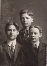 1900’s VTG 3 handsome brothers school boys CABINET CARD PHOTO Dorge Minnesota
