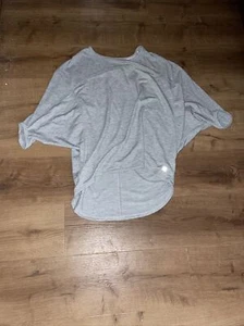Victorias Secret VSX Sport Gray 3/4 Sleeve Cotton Pullover Tee - Picture 1 of 5
