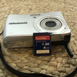 Polaroid i1237 12MP Digital Camera Tested And Works With Card - Picture 1 of 8