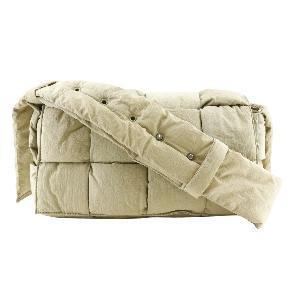 Bolso de Hombro BOTTEGAVENETA Acolchado Tech Cassette Maxi Intrecciato Caqui Nyl... Foto 1 de 4