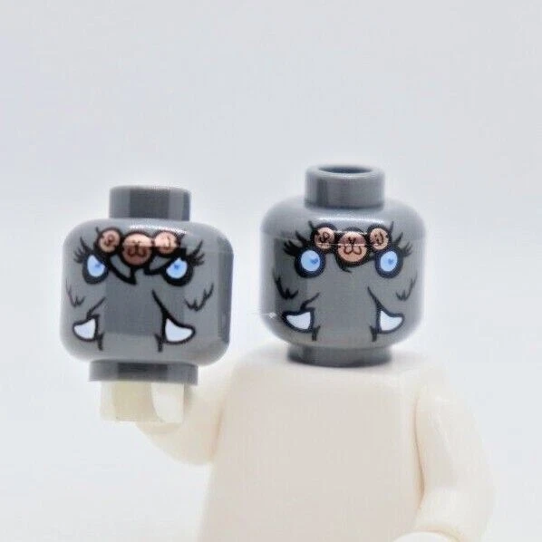 HEAD -DUAL Mammoth Tusks Stern Pedants Maula Chima 70145 LEGO® Minifigure Part - Image 1 of 1