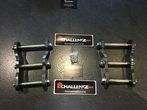 2" Lift Shackles Rear to fit Nissan Navara D40 2005-2015 Grease Nipples - Picture 1 of 4