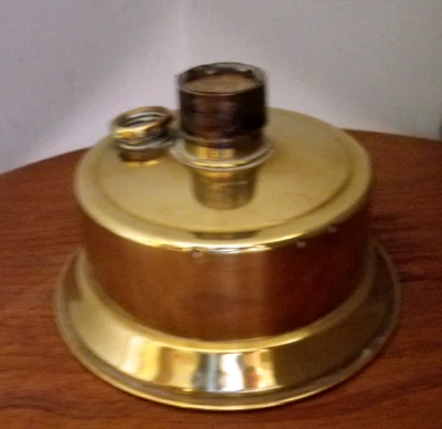 Ancien réchaud à pétrole de marque  Pigeon en cuivre - Photo 1/3