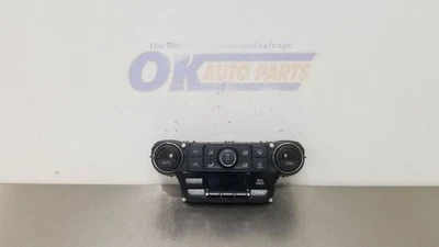 18 CONTROL DE CLIMA CLIMATIZADOR DE TEMPERATURA CLIMATIZADOR MONTADO EN TABLERO CHEVY TAHOE 84258727 Foto 1 de 4