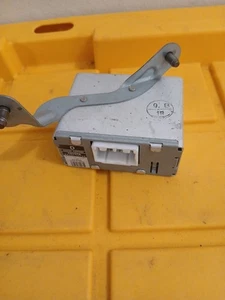 2000 Lexus ES300 Cruise Control Module #88240-33160 - Picture 1 of 3