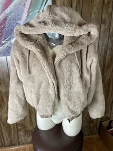 Zara Kunstfelljacke mit Kapuze Beige Plüsch Reißverschluss Kuschelig Wintermantel Damen XL - Bild 1 von 4