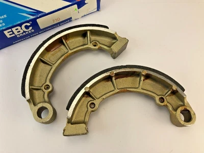 EBC 710 STANDARD BRAKE SHOES KAWASAKI KH500 - Image 1 of 4