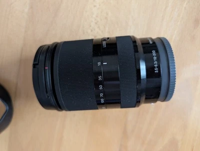 Sony SEL-18200LE Obiettivo con Zoom 18-200 mm F3.5-6.3 - Immagine 1 di 4