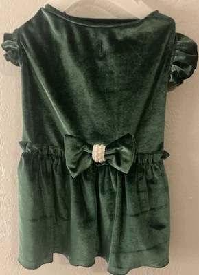 🌸 Pet Apparel Clothing, MED, Dress Dog Green Velvet w/Pearls & Bow Holiday - Image 1 of 4