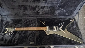 Dean ML 79 Classic Black With Case - Picture 1 of 11