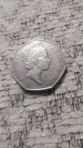 1997 Queen Elizabeth II D.G.REG.F.D 50 Fifty Pence UK Coin VERY NICE - Picture 1 of 2