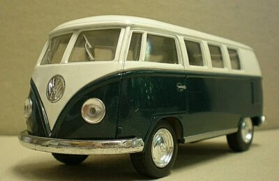 V.W. 1962 Bus 1:32 Scale Model (ref BC) - Image 1 of 4