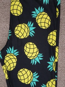 LuLaRoe OS Unicorn Collection Yellow Pineapple on BLACK NEW ~ RARE Leggings - Picture 1 of 2