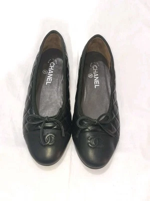 Bailarina acolchada clásica de cuero negra Chanel talla, EU39, US8.5, Foto 1 de 4