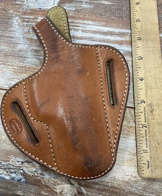 El Paso Saddlery Brown Leather Pistol Holster Small Frame RH El Paso Texas  - Image 1 of 4