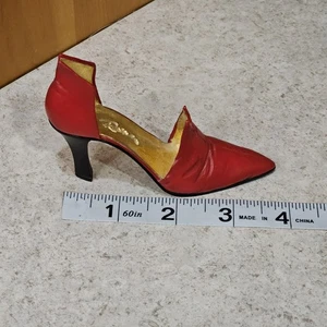 4" 1999 Just the Right Shoe by Raine Red Devil 25082 - Picture 1 of 7