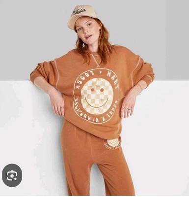 Ascot & Hart Women's Size Med Checkered Smile Graphic Sweatshirt and pant Set. - Image 1 of 4