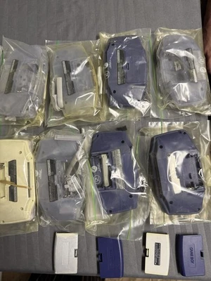 gameboy advance shells and buttons lot. - Image 1 of 4