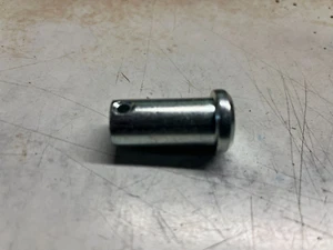 1713553 Bolens Tube frame & others mower deck attachment clevis pins - Picture 1 of 1