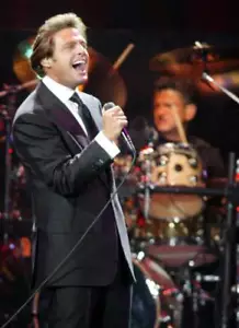 Mexican singer Luis Miguel performs in celebration of Mexican Inde - Old Photo 6 - Picture 1 of 1