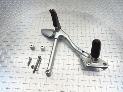 Moto Guzzi 1200 Stelvio NTX V4 2009 08-17 estriberas izquierda soporte soporte soporte soporte reposapiés Foto 1 de 4