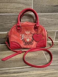 Juicy Couture Free Love Hot Pink Velour Heritage Bowler Schultertasche - Bild 1 von 11