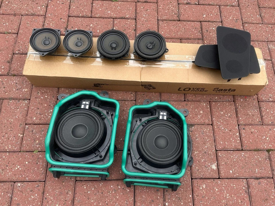 BMW 5 SERIES G30 G31 SPEAKER SET AND WOOFERS BASS SPEAKERS - Image 1 of 4