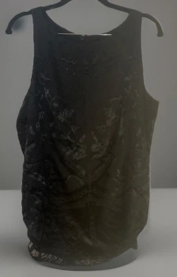 Blusa sin mangas CAbi Jubilee negra con superposición de terciopelo Burnout para mujer - M $148 Foto 1 de 4