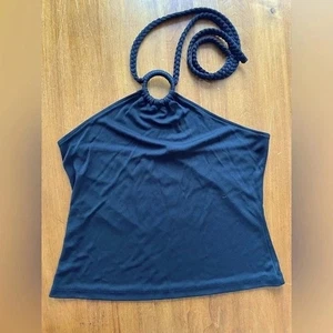 Moda International Negro Halter Top Trenzado Ajustable Cuello Corbata Sexy Mediana Usada en Excelente Condición - Imagen 1 de 8