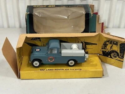  triang spot on 415 RAF LAND ROVER & PUMP (275) Foto 1 de 4