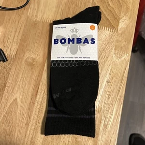 Bombas Men's Large 9 1/2-12 Women 12+Calf Socks Black 1 Pair - Picture 1 of 2